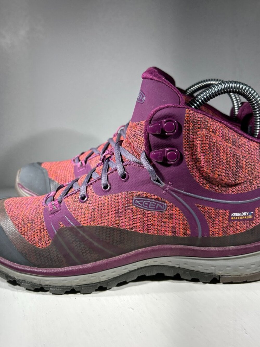 KEEN Hiking Boots Dry Waterproof Womens 6.5 Purple Trail Outdoors 1016504 Hike 2